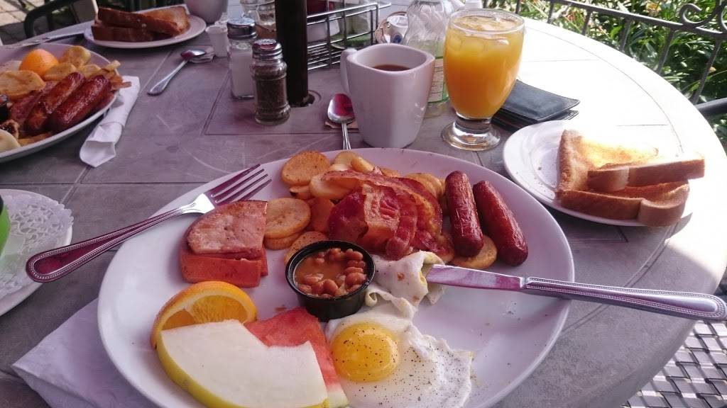 Café Bistro lAncestral | restaurant | 153 Boulevard Ste Anne, Sainte-Anne-des-Plaines, QC J0N 1H0, Canada | 4509414060 OR +1 450-941-4060