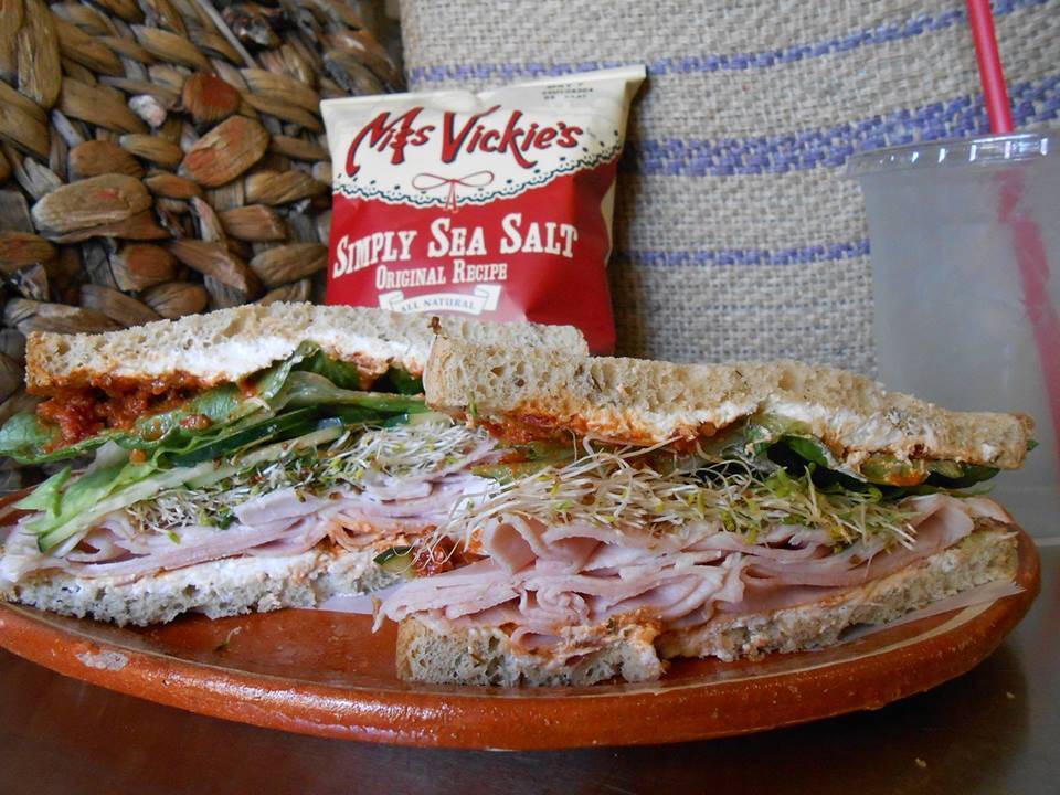 Gariola Coffee House | restaurant | 1881 N Mastick Way, Nogales, AZ 85621, USA | 5207611444 OR +1 520-761-1444