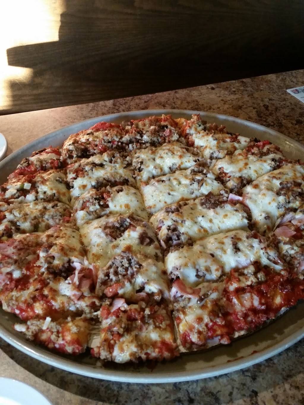 Pizza King | restaurant | 1206 N Wayne St, Angola, IN 46703, USA | 2606652134 OR +1 260-665-2134