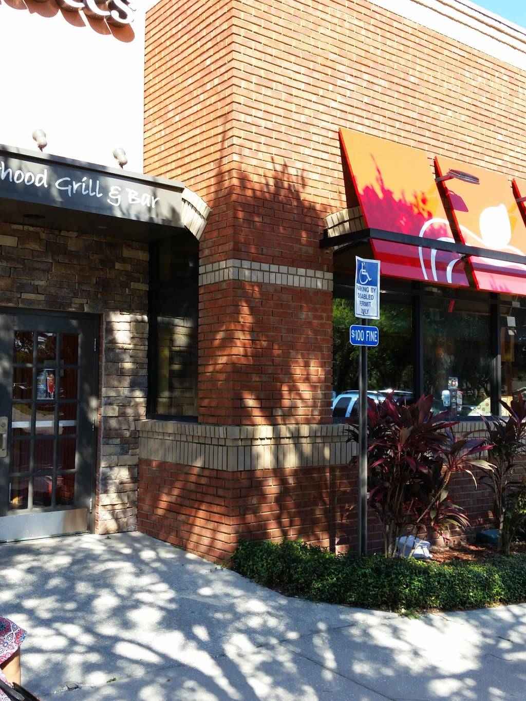 Applebees Grill + Bar | restaurant | 1390 Dunlawton Ave, Port Orange, FL 32127, USA | 3867612222 OR +1 386-761-2222