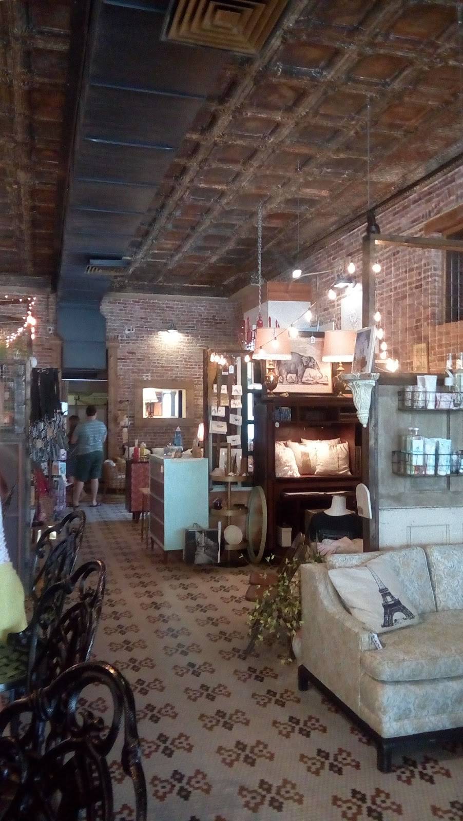 South of New York Market | restaurant | 100 S Woodland Blvd #5420, DeLand, FL 32720, USA | 3862797630 OR +1 386-279-7630