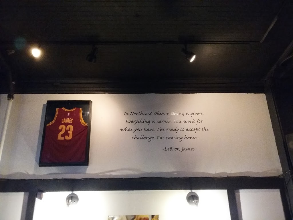 The Clevelander Bar & Grill | restaurant | 834 Huron Rd E, Cleveland, OH 44115, USA | 2167713723 OR +1 216-771-3723