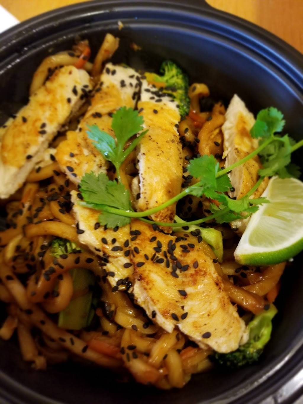 Noodles and Company | restaurant | 706 Roosevelt Rd, Glen Ellyn, IL 60137, USA | 6307900964 OR +1 630-790-0964