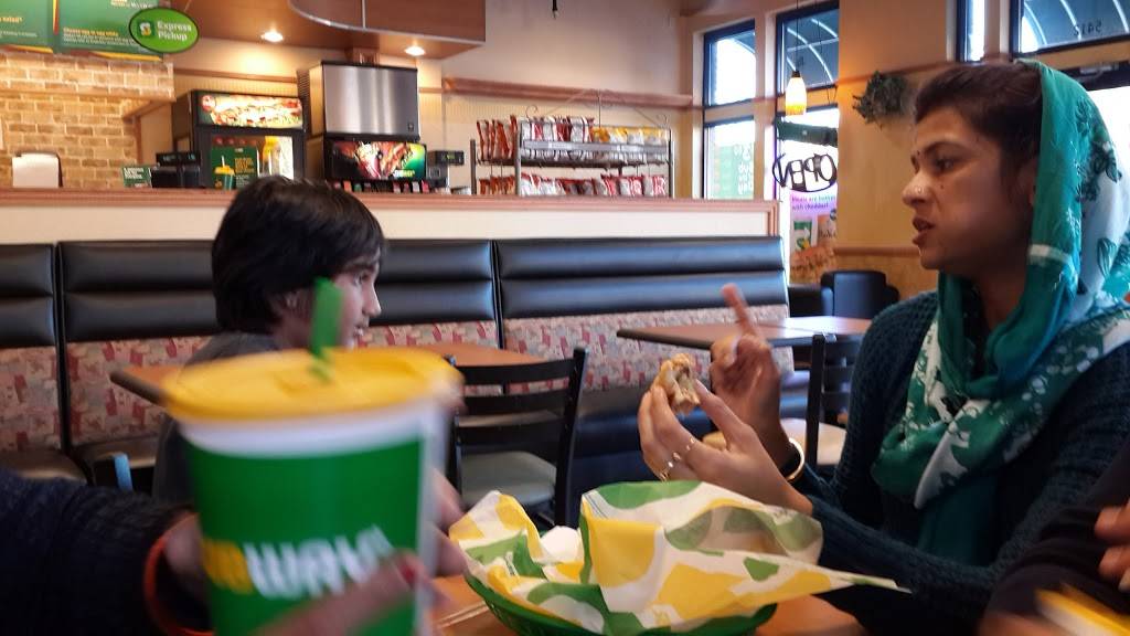 Subway | restaurant | 5412 Apex Peakway, Apex, NC 27502, USA | 9193627976 OR +1 919-362-7976