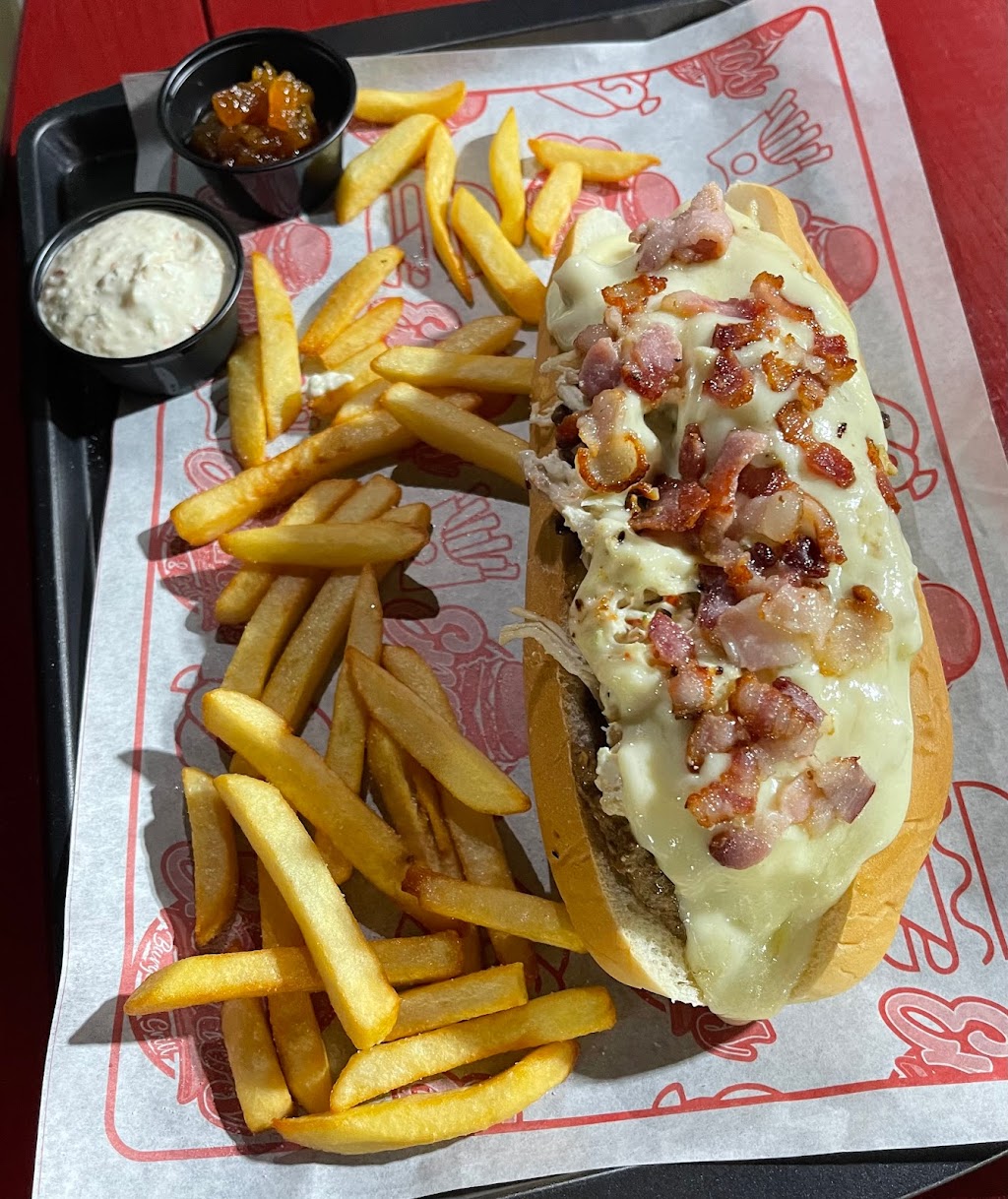 Enanos Burgers & Grill | restaurant | 9550 NW 38th St, Doral, FL 33178, USA | 3053355379 OR +1 305-335-5379