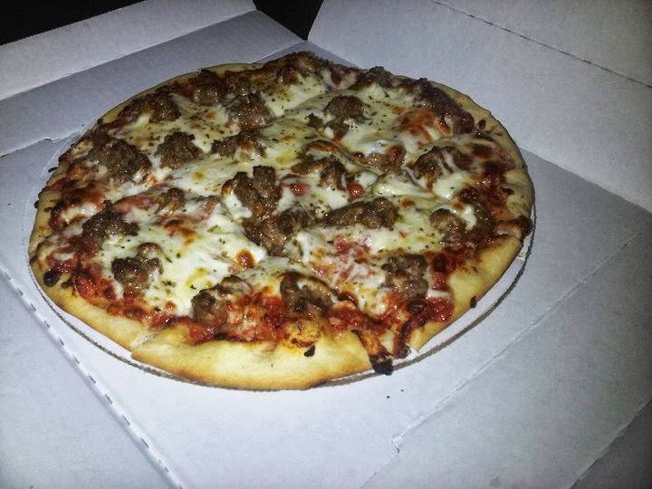 Hubcaps Bar & Grill | restaurant | 4663 N Ruby St, Schiller Park, IL 60176, USA | 8479282277 OR +1 847-928-2277