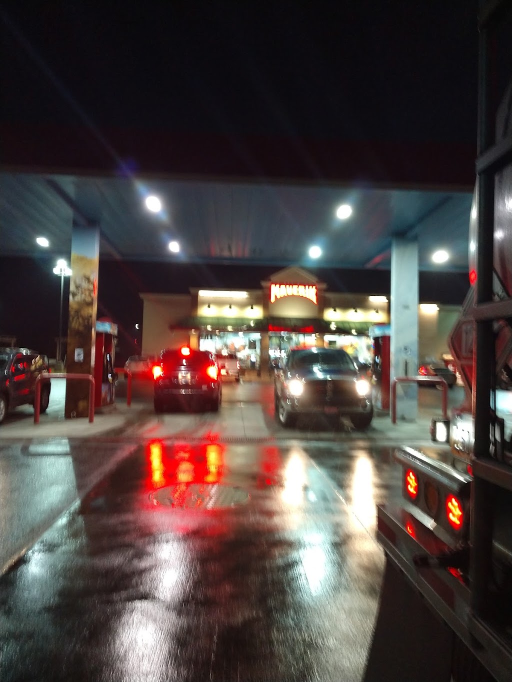 Maverik Adventures First Stop | restaurant | 3520 Keene Rd, Richland, WA 99352, USA | 5093743936 OR +1 509-374-3936