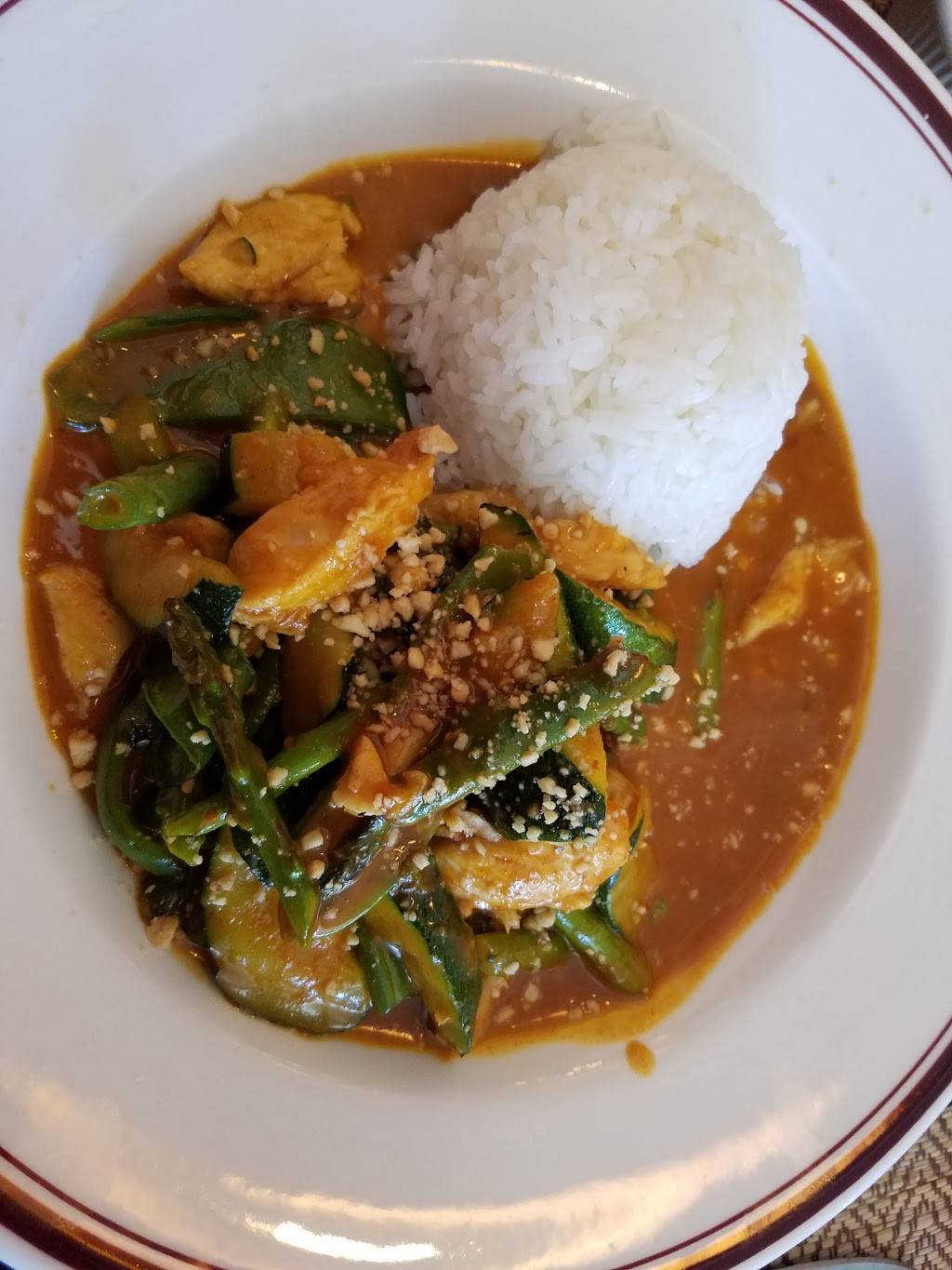 Bangkok Downtown | restaurant | 131 E Innes St, Salisbury, NC 28144, USA | 7046036253 OR +1 704-603-6253