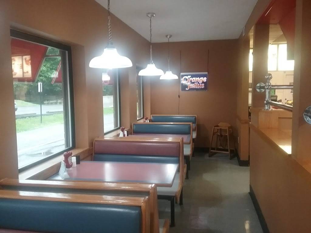 Dairy Queen | restaurant | 154 W Main St, Bridgeport, WV 26330, USA | 3048425906 OR +1 304-842-5906