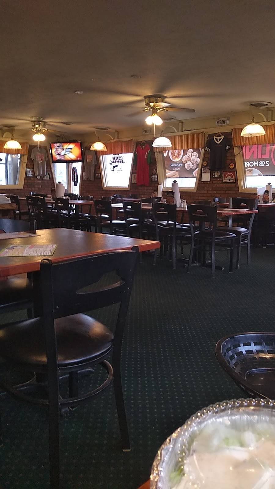 Pizza Hut | restaurant | 2425 Broadway St, Anderson, IN 46012, USA | 7656436909 OR +1 765-643-6909