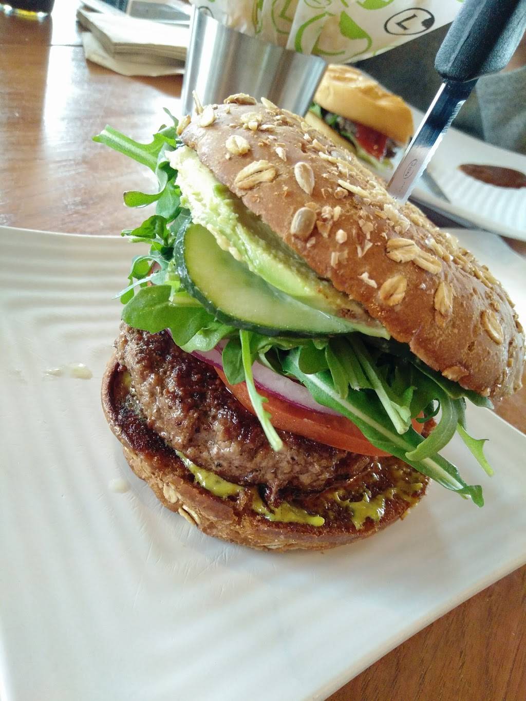 Liberty Burger | restaurant | 5211 Forest Ln, Dallas, TX 75244, USA | 9722392100 OR +1 972-239-2100