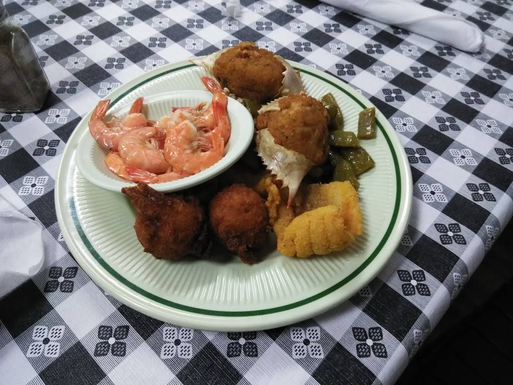 CrossRoads Country Buffet & Seafood Restaurant | restaurant | 1680 Neeses Hwy, Orangeburg, SC 29115, USA | 8039972616 OR +1 803-997-2616