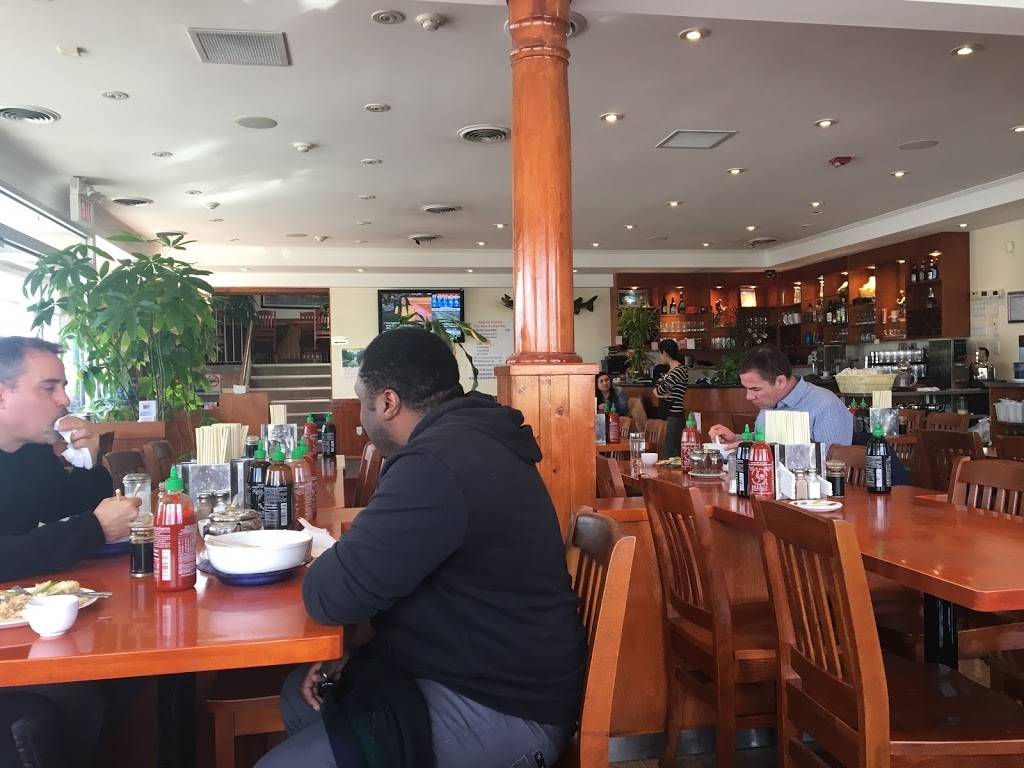 Phở Hưng Restaurant | restaurant | 1195 Dundas St E, Mississauga, ON L4Y 2C1, Canada | 9052758588 OR +1 905-275-8588