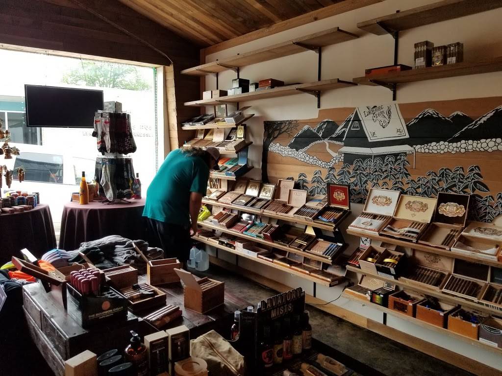 Lynchburg Cigar Co. | restaurant | 13 Hiles St, Lynchburg, TN 37352, USA | 9314644103 OR +1 931-464-4103