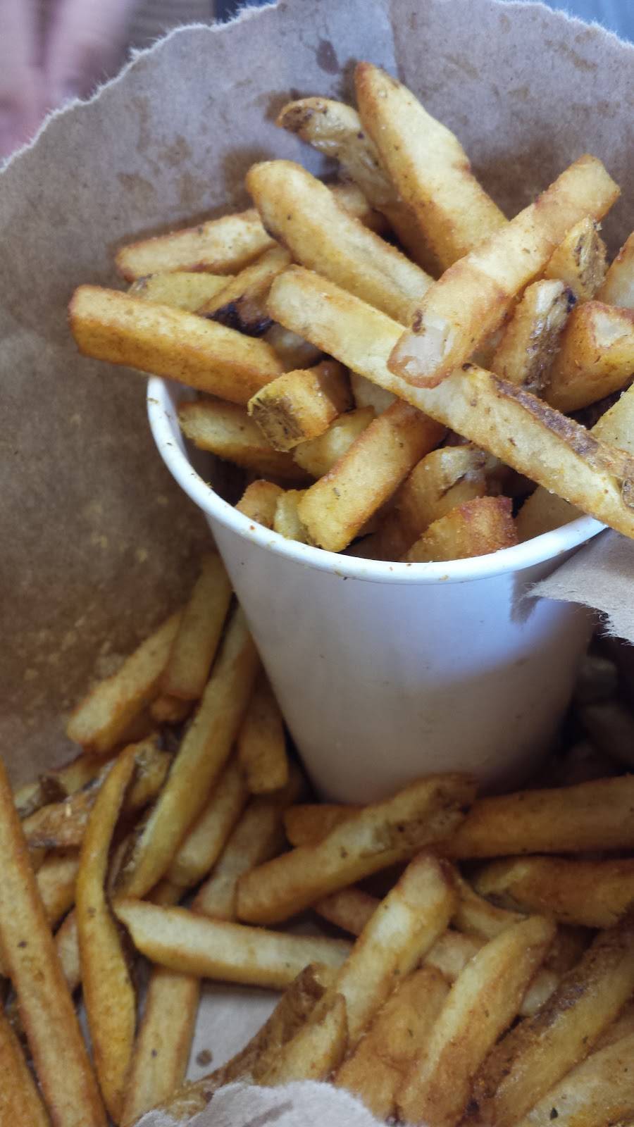 Five Guys | meal takeaway | 1119 Emmet St N, Charlottesville, VA 22905, USA | 4349754897 OR +1 434-975-4897