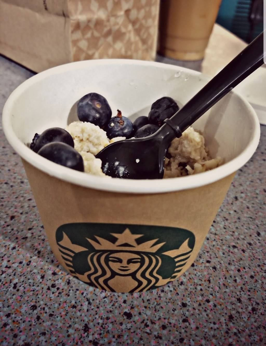 Starbucks | cafe | 2883 S Oneida St, Ashwaubenon, WI 54304, USA | 9204994532 OR +1 920-499-4532