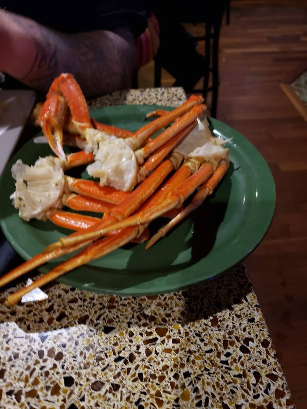 The Bowery Grille & Pub | restaurant | 3658, 41275 Ford Rd, Canton, MI 48187, USA | 7349811313 OR +1 734-981-1313