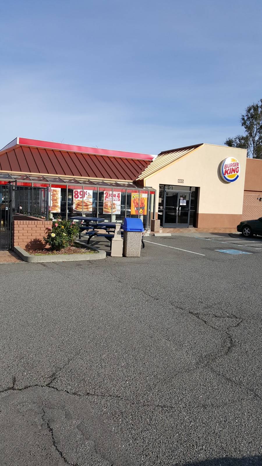 Burger King | restaurant | 690 Airmen Dr, Travis AFB, CA 94535, USA | 7074376444 OR +1 707-437-6444