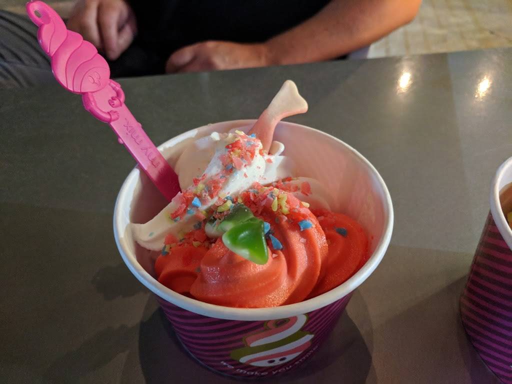Menchies Frozen Yogurt | bakery | 17840 Chatsworth St, Granada Hills, CA 91344, USA | 8183687700 OR +1 818-368-7700