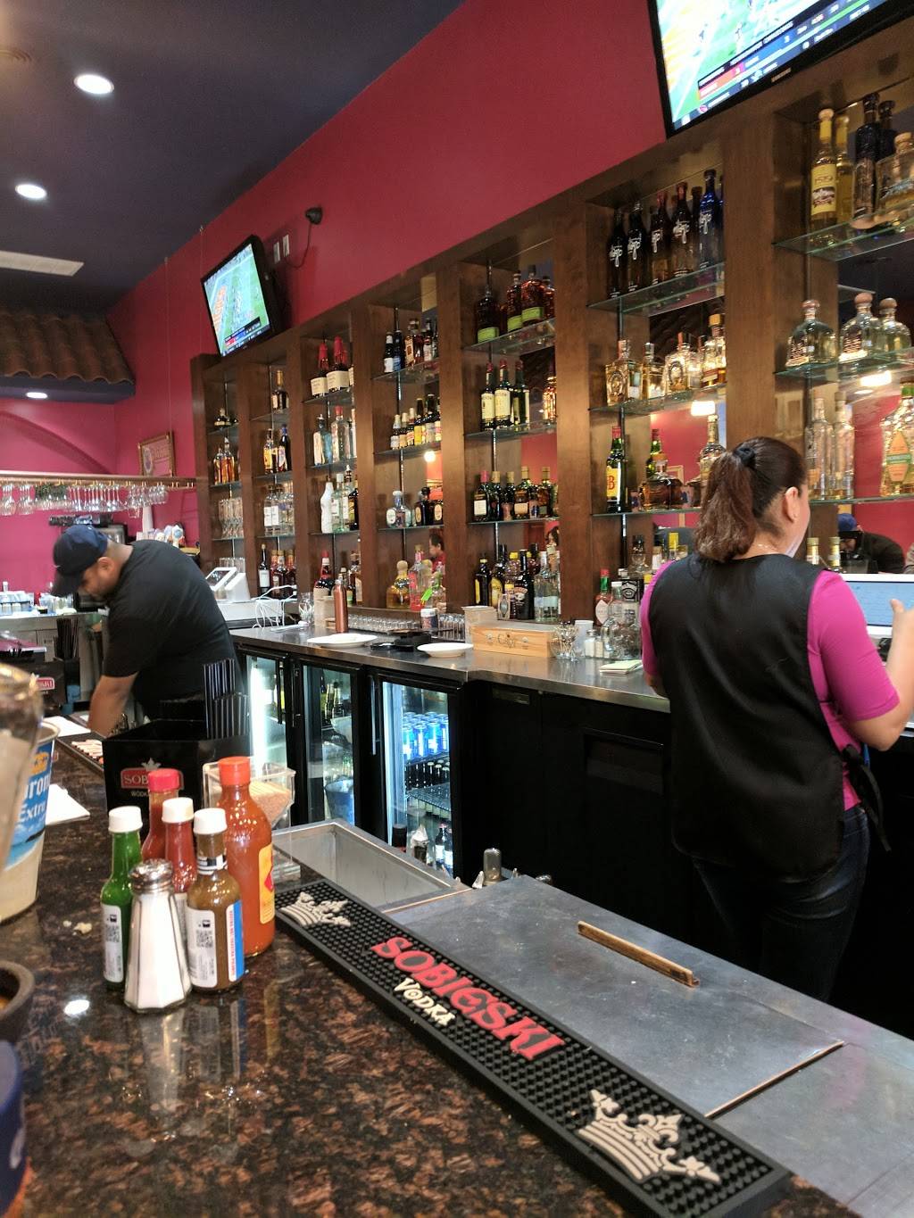 La Finca Restaurant Bar ( Mariscos ) | restaurant | 6237 S Archer Rd, Summit, IL 60501, USA | 7082472117 OR +1 708-247-2117