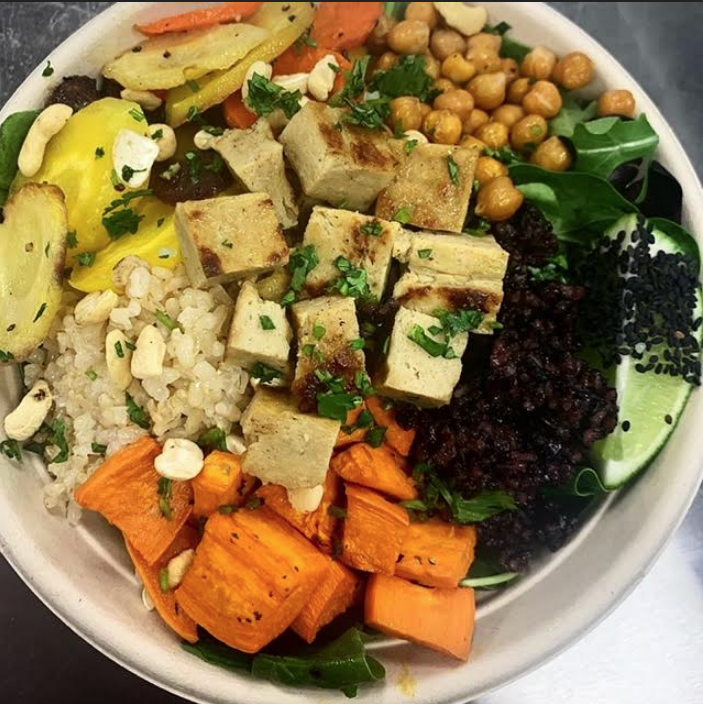 Three Girls Vegan Downtown | restaurant | 23 Water St, Guilford, CT 06437, USA | 2038960411 OR +1 203-896-0411