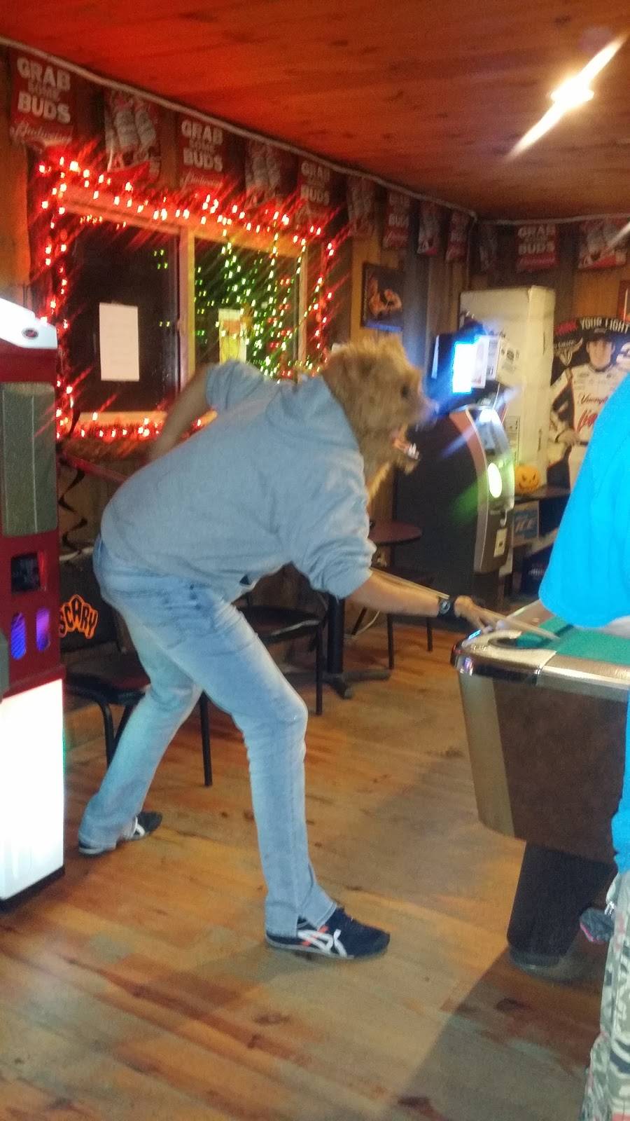 J&K State Line Bar And Grill | restaurant | 201 US-23, Weber City, VA 24290, USA | 2762259290 OR +1 276-225-9290