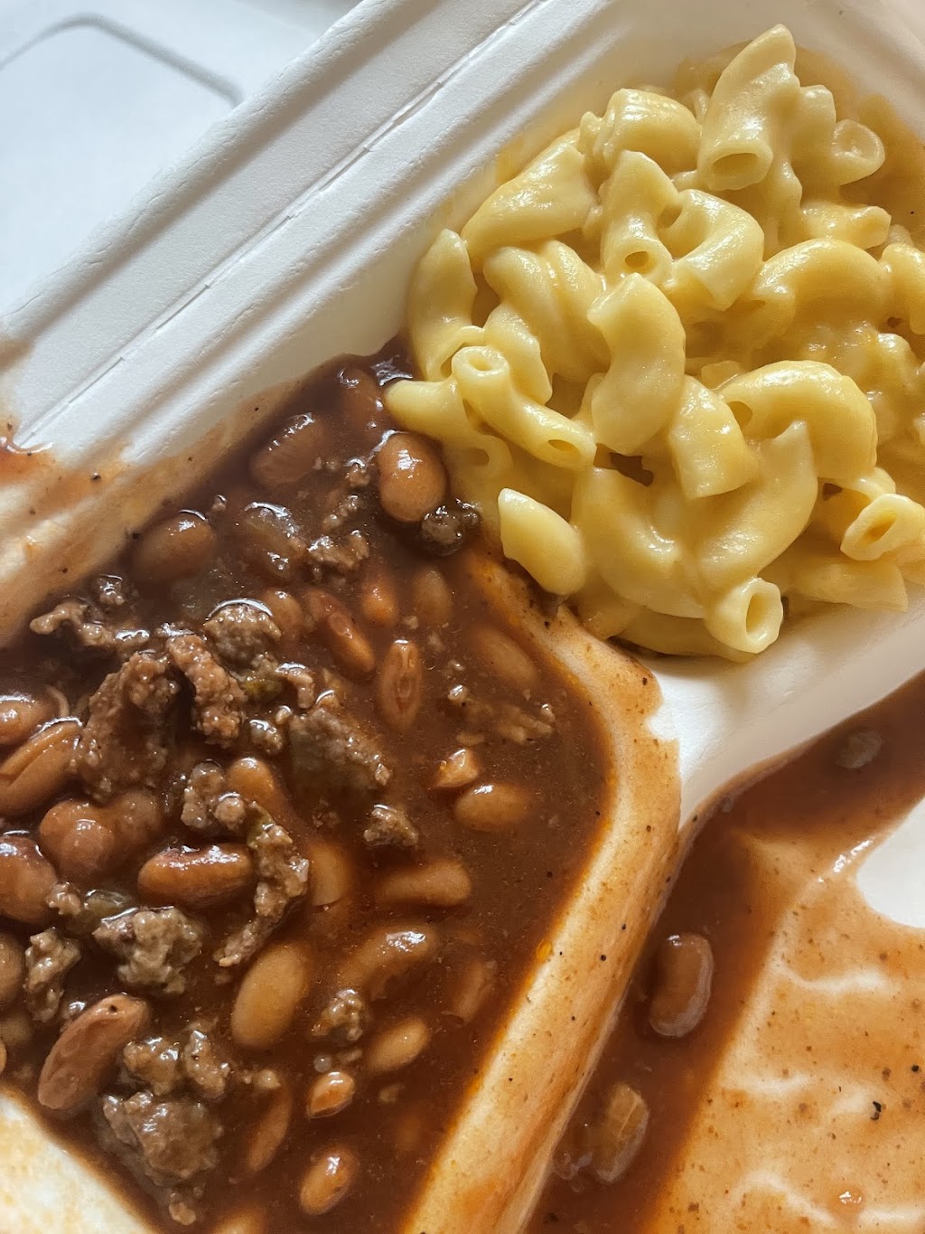 Momma Los Southern Style BBQ | restaurant | 284 Main St, Great Barrington, MA 01230, USA | 4136453298 OR +1 413-645-3298