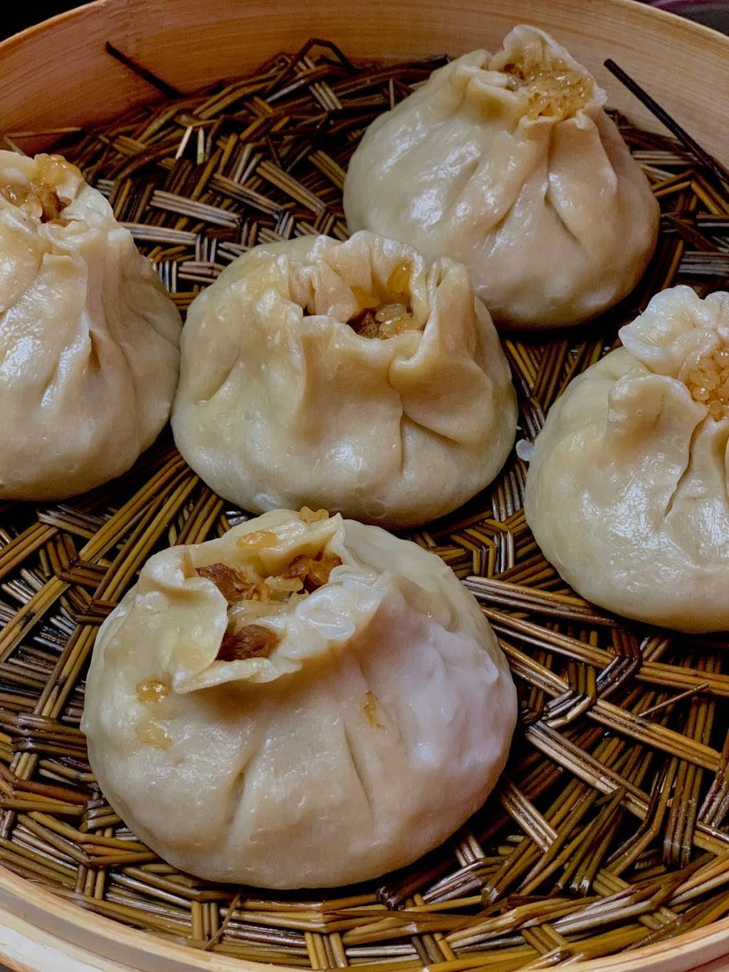 The Flying Dumpling | restaurant | 4835 Calhoun Rd E, Houston, TX 77004, USA | 3462265309 OR +1 346-226-5309
