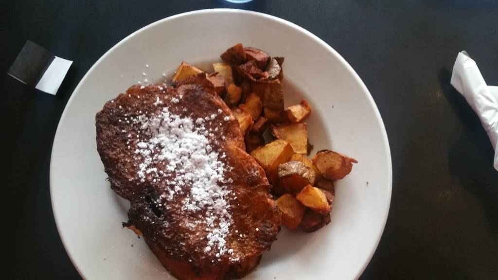 Steel City Samiches Bar & Grille | meal takeaway | 15 N 7th St, Indiana, PA 15701, USA | 7248018402 OR +1 724-801-8402