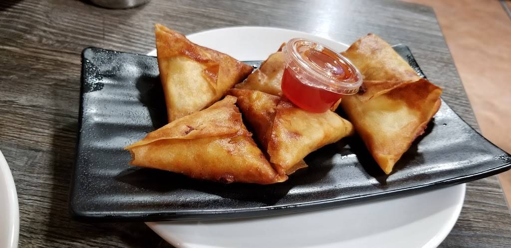 Phoenix Kitchen | restaurant | 9225 E Las Tunas Dr, Temple City, CA 91780, USA | 6262850988 OR +1 626-285-0988