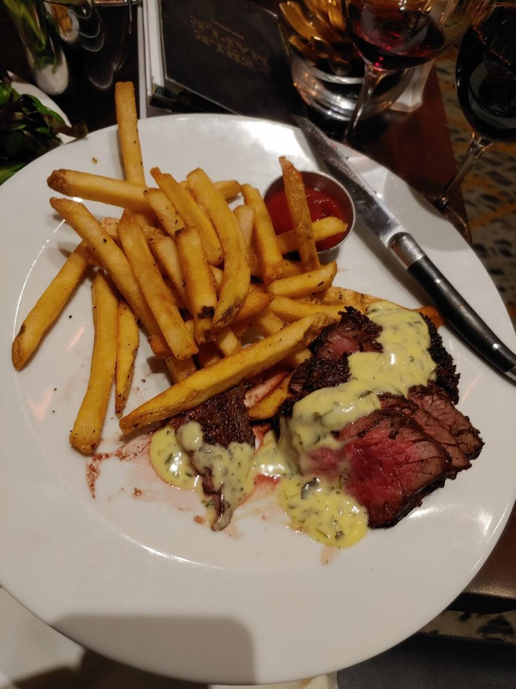 Perle on Maple | restaurant | 2927 Maple Ave, Dallas, TX 75201, USA | 4693755846 OR +1 469-375-5846