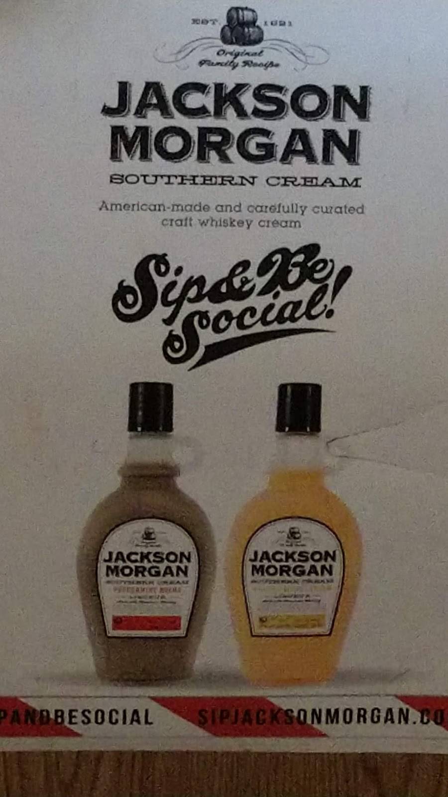 Roadhouse Bar And Grill | restaurant | W5164 WI-21, Necedah, WI 54646, USA | 6085652337 OR +1 608-565-2337