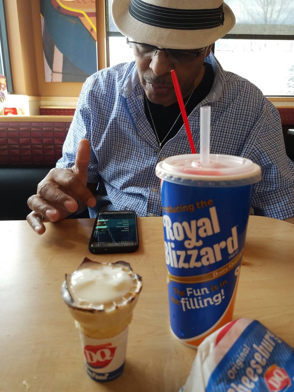 Dairy Queen Grill & Chill | restaurant | 3701 Tower Rd, Aurora, CO 80011, USA | 3035768001 OR +1 303-576-8001