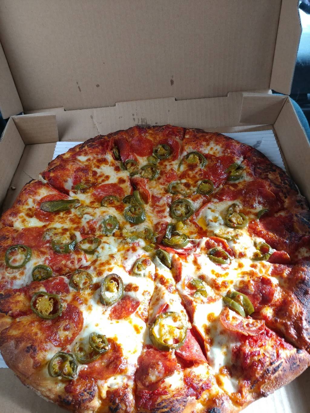 Shasta Pizza | restaurant | 3035 Victor Ave, Redding, CA 96002, USA | 5302228646 OR +1 530-222-8646