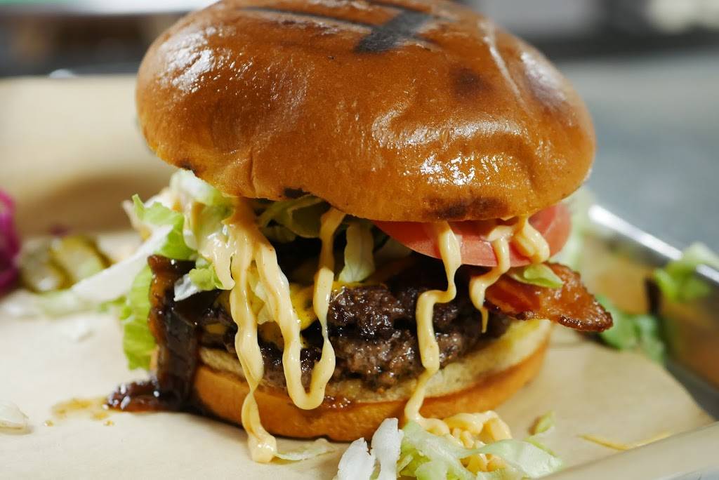 The Angry Elephant | restaurant | 756 N Tyler Rd, Wichita, KS 67212, USA | 3163580380 OR +1 316-358-0380