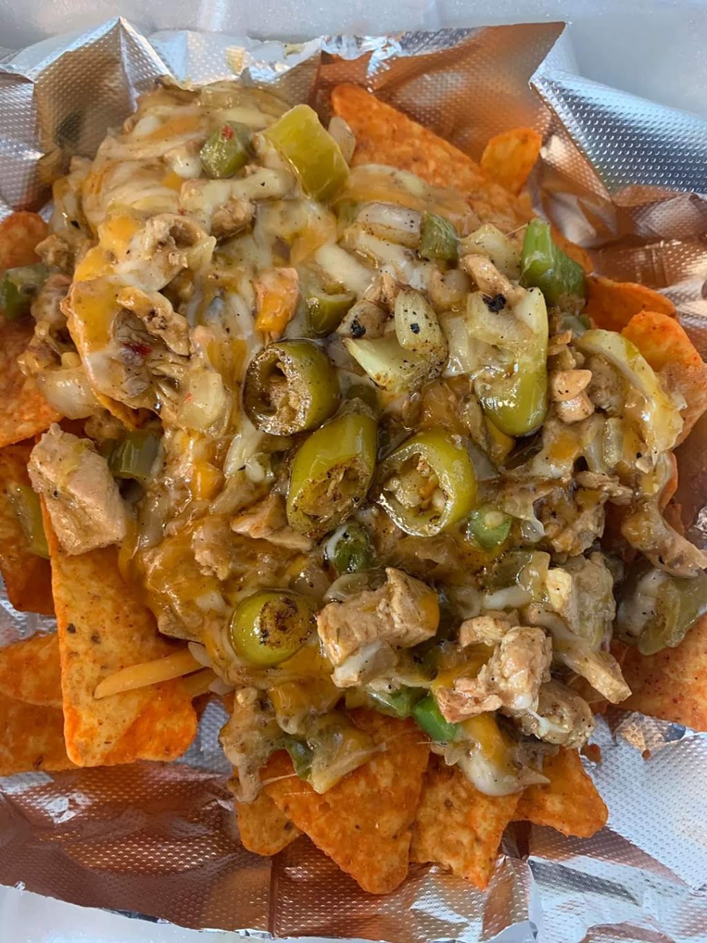 Tastee Rolls | restaurant | 130 E 79th St, Chicago, IL 60619, USA | 7739666080 OR +1 773-966-6080