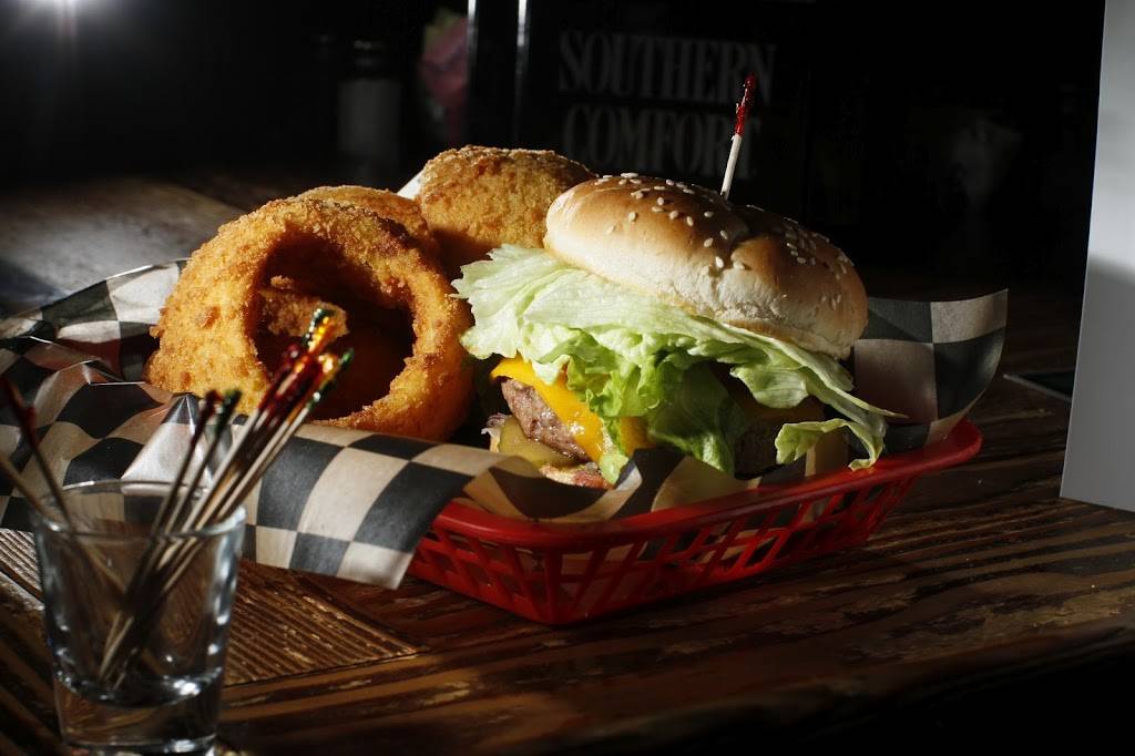 Hueys Southwind | restaurant | 7825 Winchester Rd, Memphis, TN 38125, USA | 9016248911 OR +1 901-624-8911