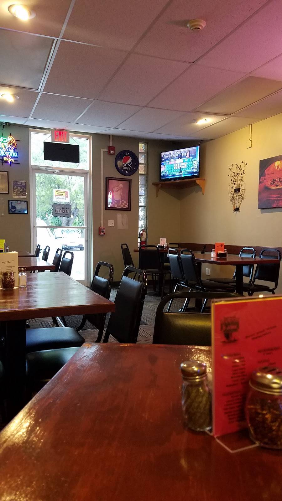 Upper Crust | restaurant | 3740 Overseas Hwy, Marathon, FL 33050, USA | 3057437100 OR +1 305-743-7100