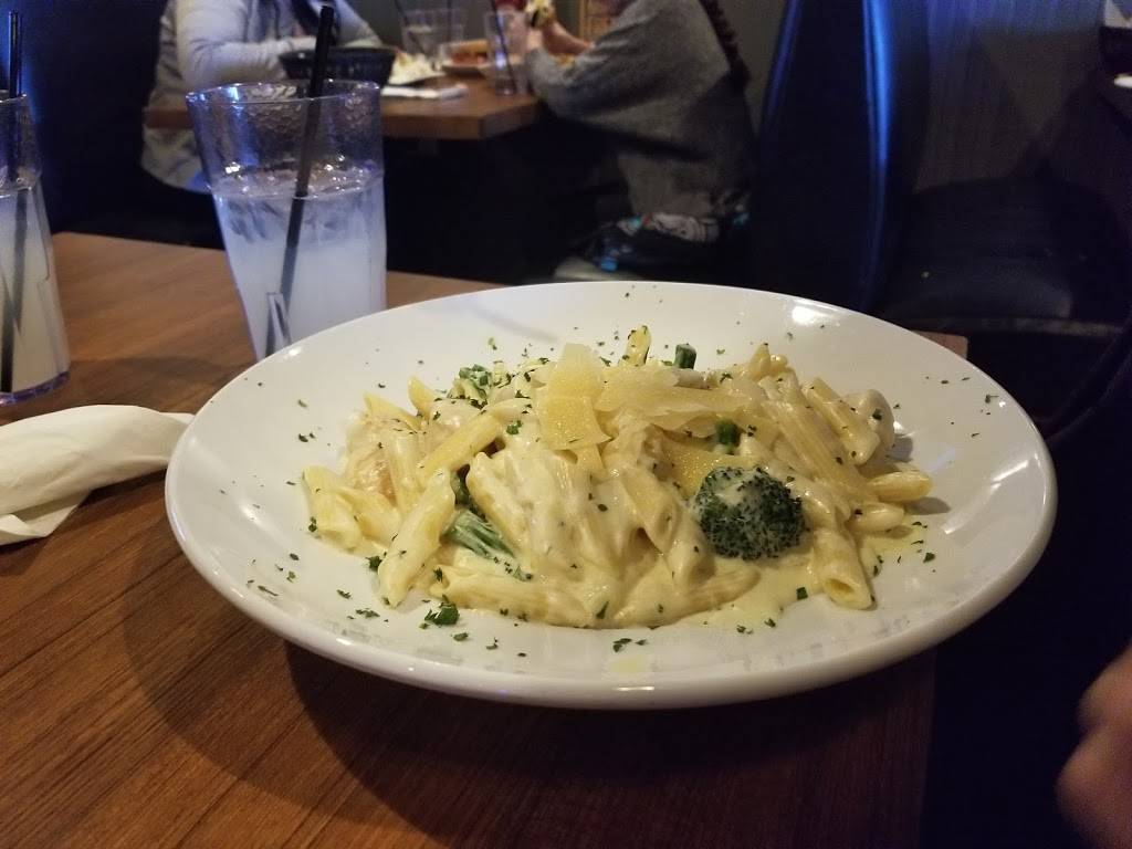 Barretts Alehouse Fall River | restaurant | 4171 N Main St, Fall River, MA 02720, USA | 5086743600 OR +1 508-674-3600