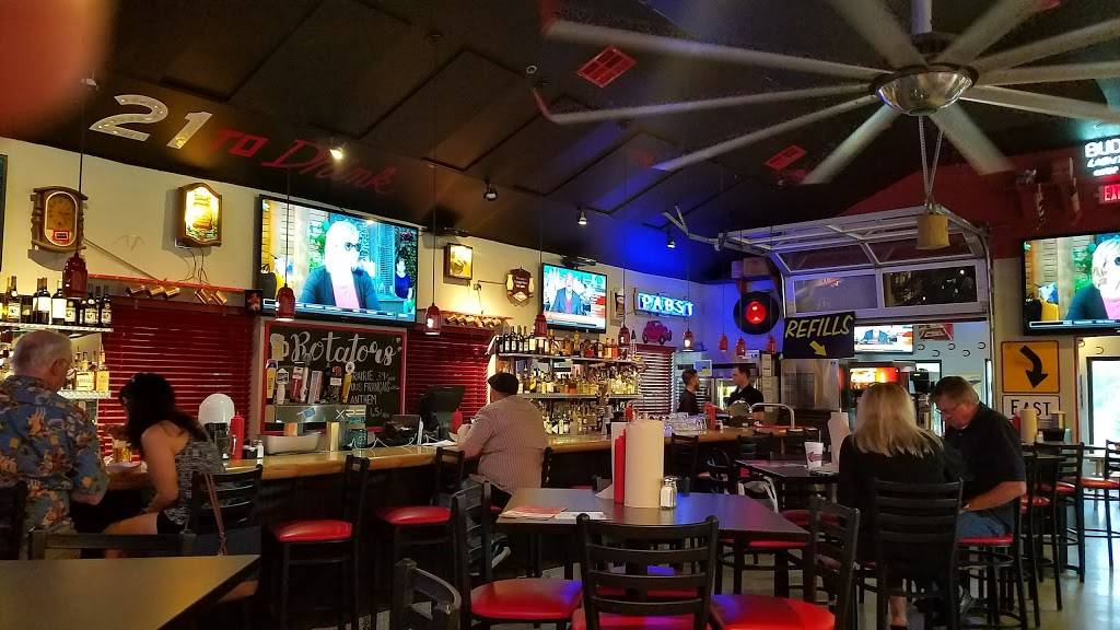 The Garage Burgers & Beer | restaurant | 5737, 601 S Bryant Ave, Edmond, OK 73034, USA | 4053415801 OR +1 405-341-5801