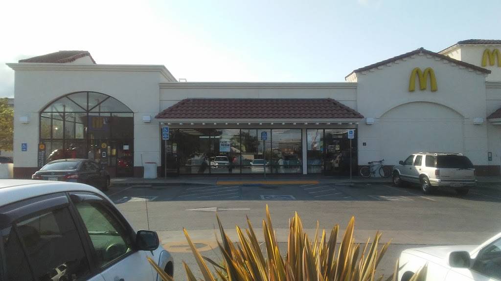 McDonalds | cafe | 185 Chestnut St, Redwood City, CA 94063, USA | 6503645316 OR +1 650-364-5316