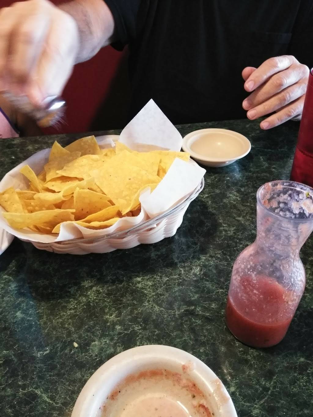 El Maguey Mexican Restaurant | restaurant | 1075 W Pearce Blvd, Wentzville, MO 63385, USA | 6363325372 OR +1 636-332-5372
