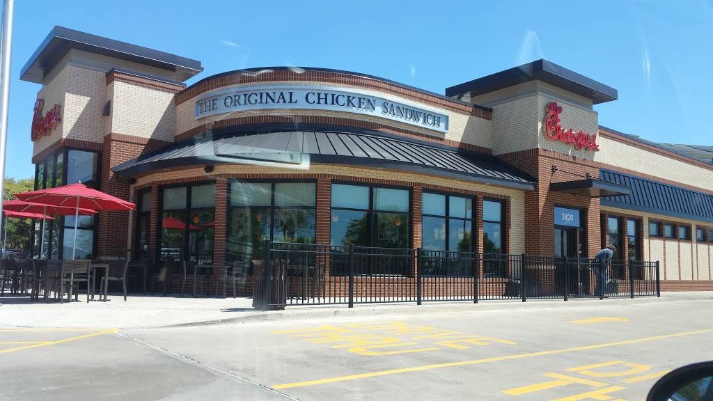 Chick-fil-A | restaurant | 3820 W Northwest Hwy, Dallas, TX 75220, USA | 2143532266 OR +1 214-353-2266