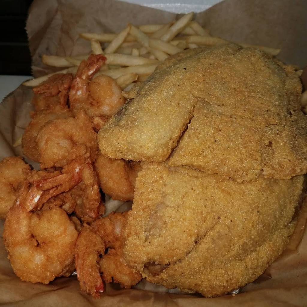 Rays Fish Chicken and Grill | restaurant | 7901 S Damen Ave, Chicago, IL 60620, USA | 7738467189 OR +1 773-846-7189