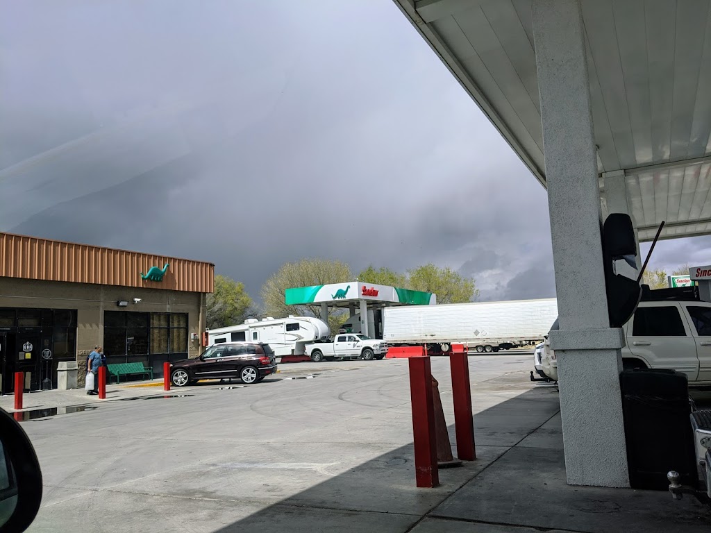 Alamo Sinclair | bakery | 51 Broadway Street, Alamo, NV 89001, USA | 7757253341 OR +1 775-725-3341