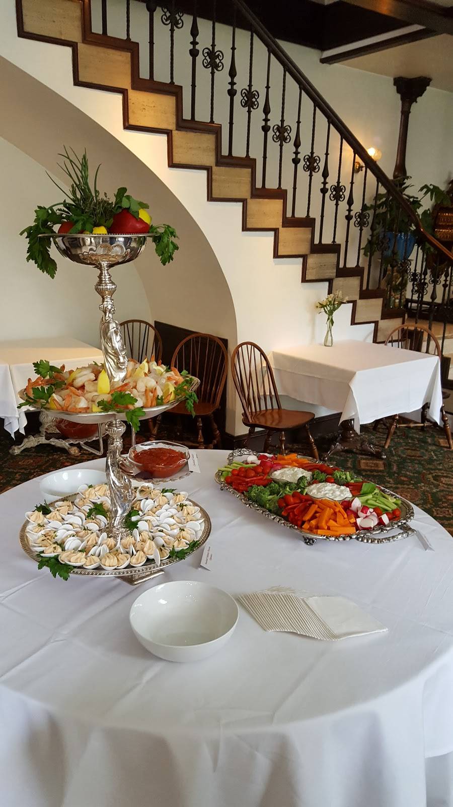 The Horned Dorset Inn | restaurant | 2000 NY-8, Leonardsville, NY 13364, USA | 3158557898 OR +1 315-855-7898