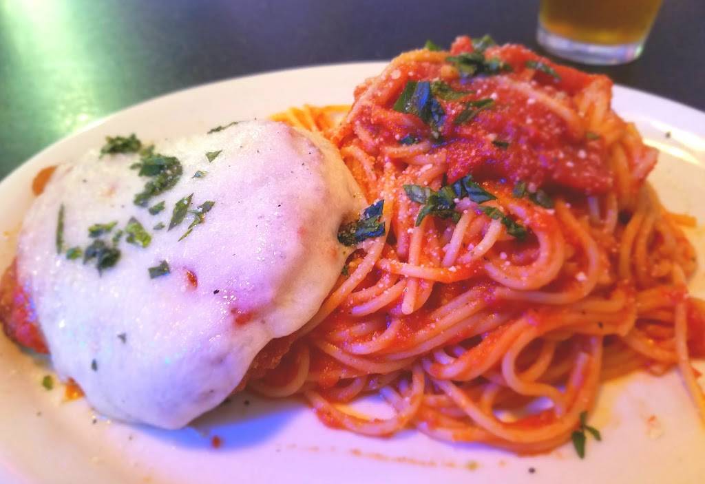 Classic Crust Pizza | restaurant | 2150 E Cactus Rd #130, Phoenix, AZ 85022, USA | 6029961025 OR +1 602-996-1025