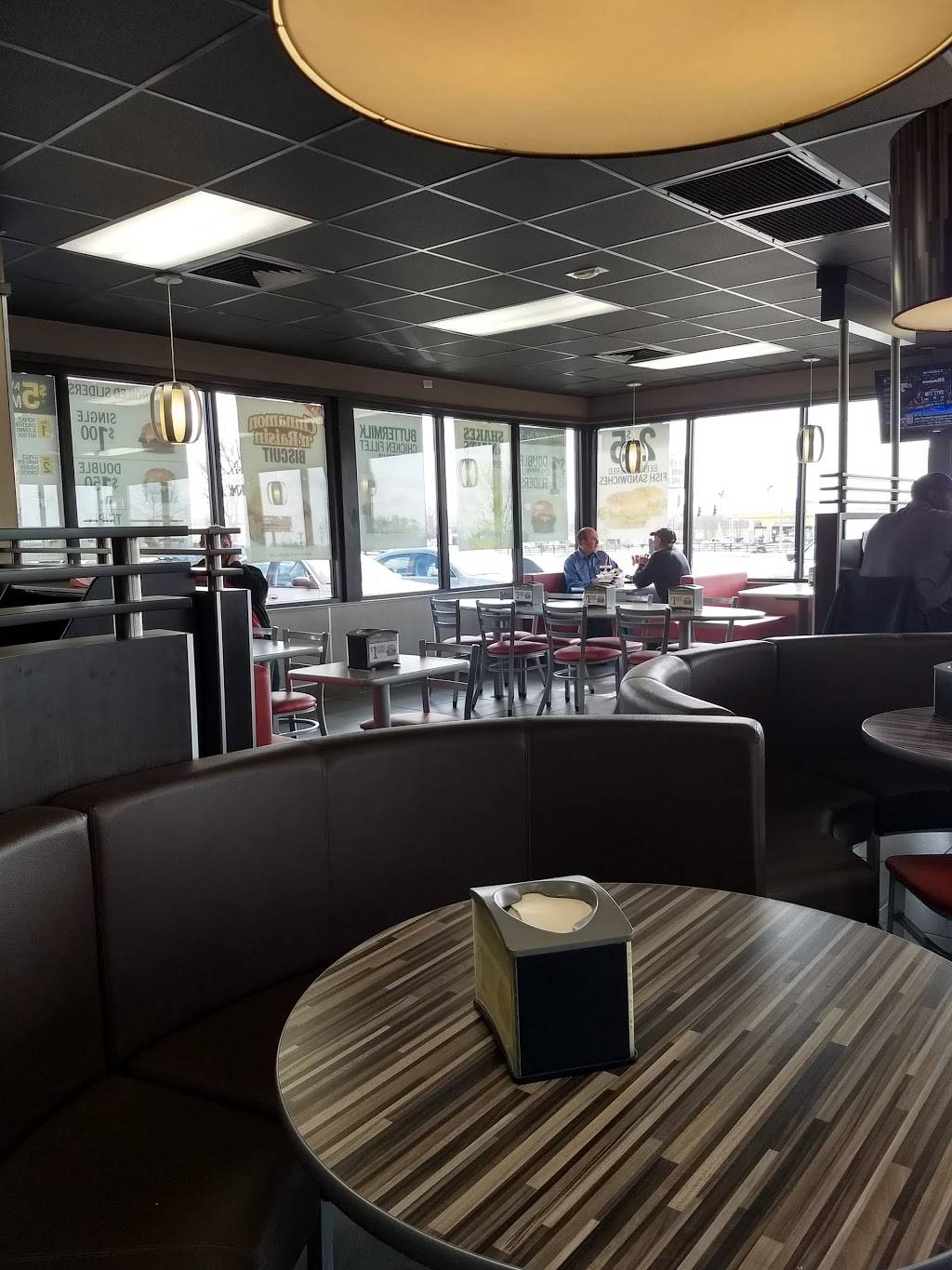 Hardees | restaurant | 592 Interstate Dr, Bowling Green, KY 42101, USA | 2707459930 OR +1 270-745-9930