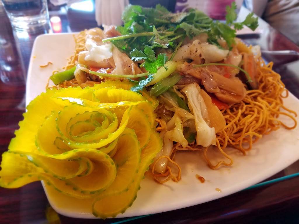 Rose Pho | restaurant | 19865 1st Ave S #302, Normandy Park, WA 98148, USA | 2065922451 OR +1 206-592-2451