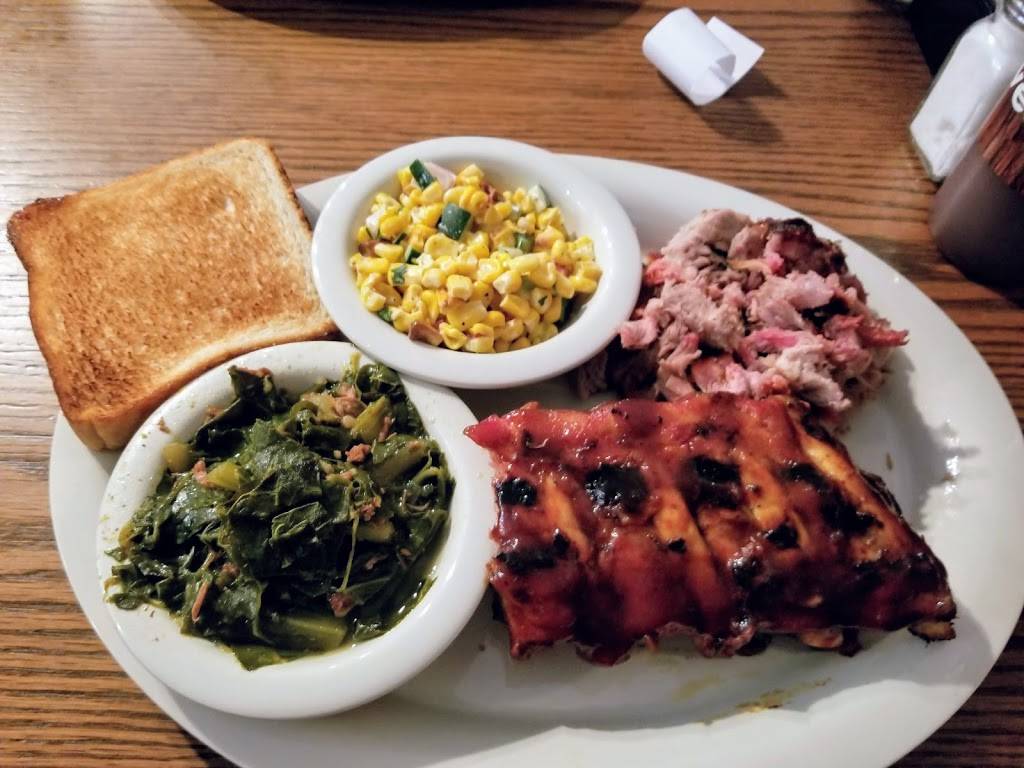 Oakwood Smokehouse & Grill | restaurant | 230 Citrus Tower Blvd, Clermont, FL 34711, USA | 3523940036 OR +1 352-394-0036